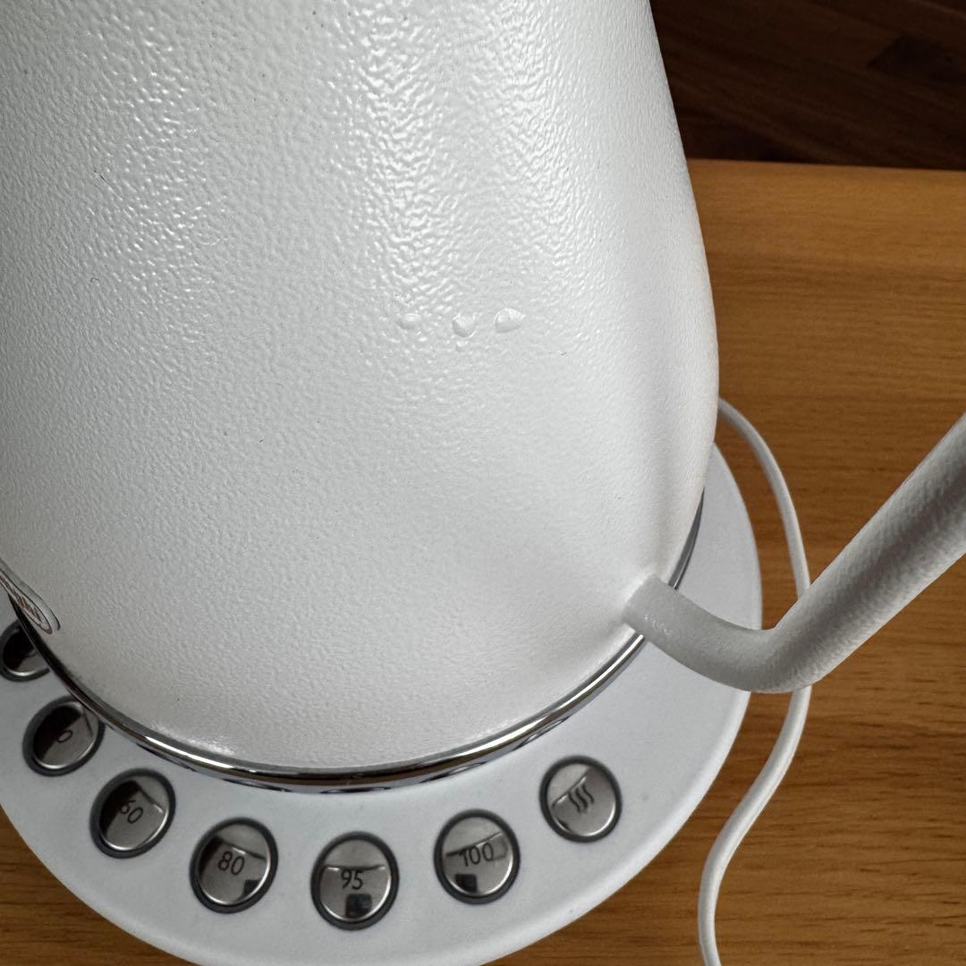 De'Longhi ホワイト電気ケトル 温度調整機能付き