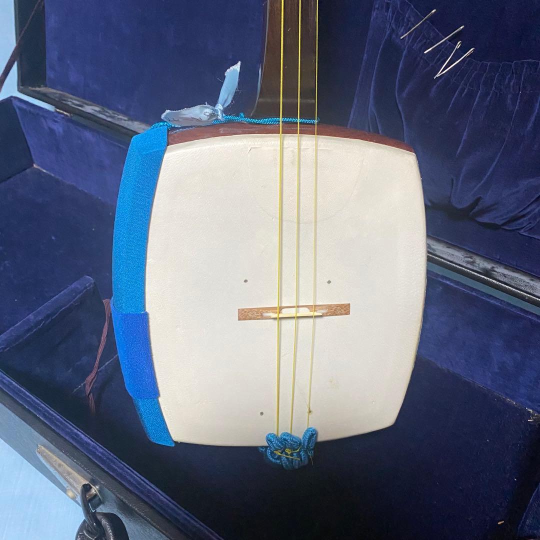 三味線　細棹　両面皮破れ無しハードケース付