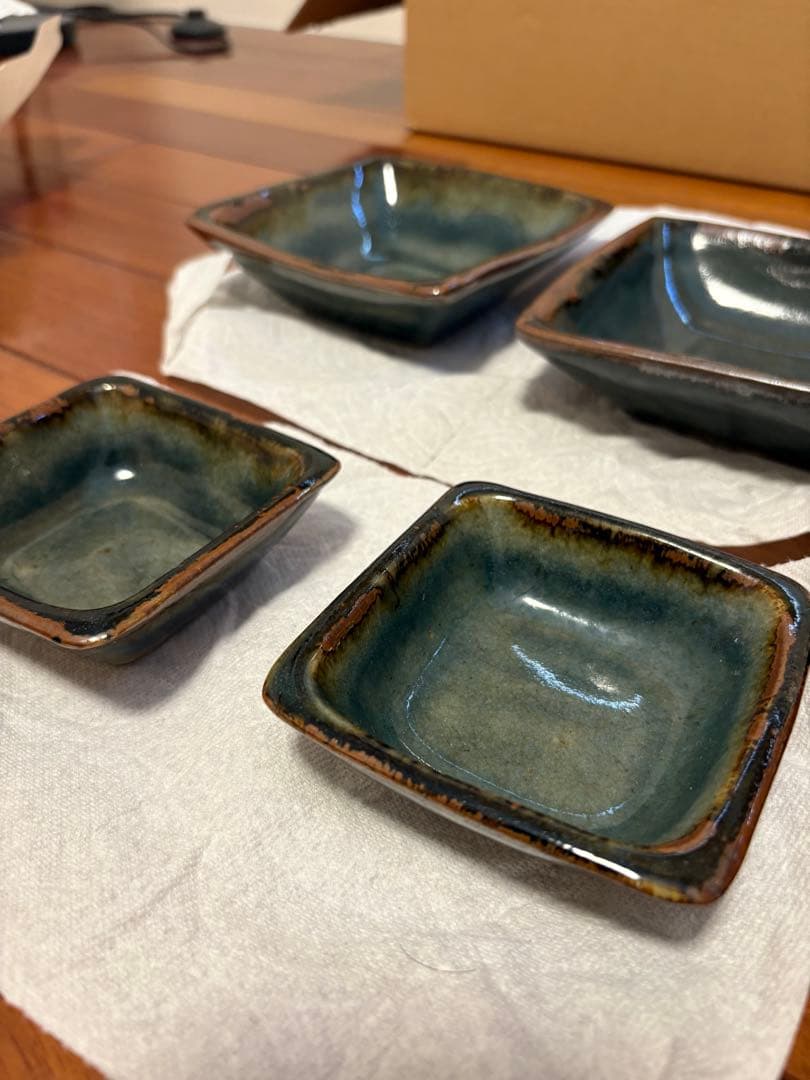 温泉津焼　森山壺　角皿　 中皿2枚　小皿2枚　 計4枚
