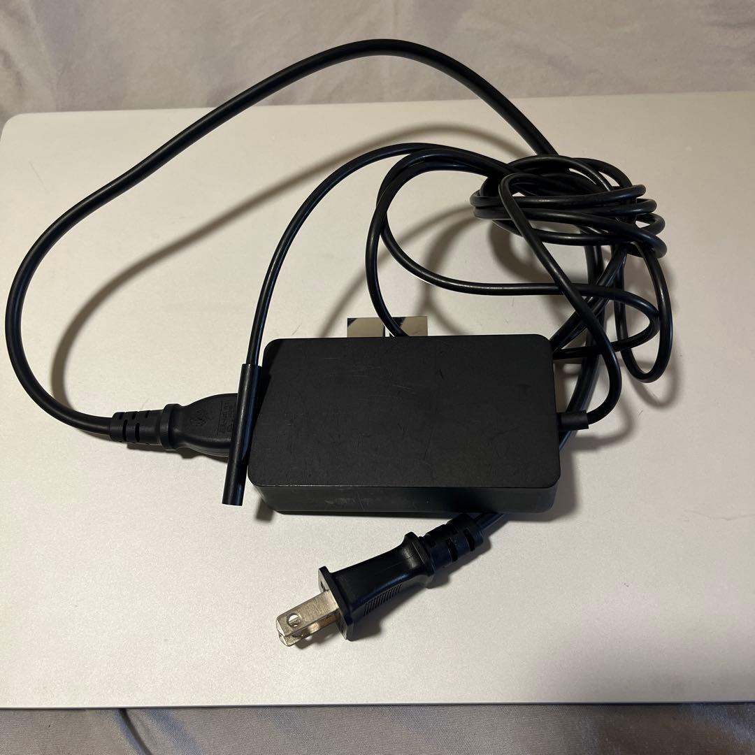 surface ラップトップ　1769