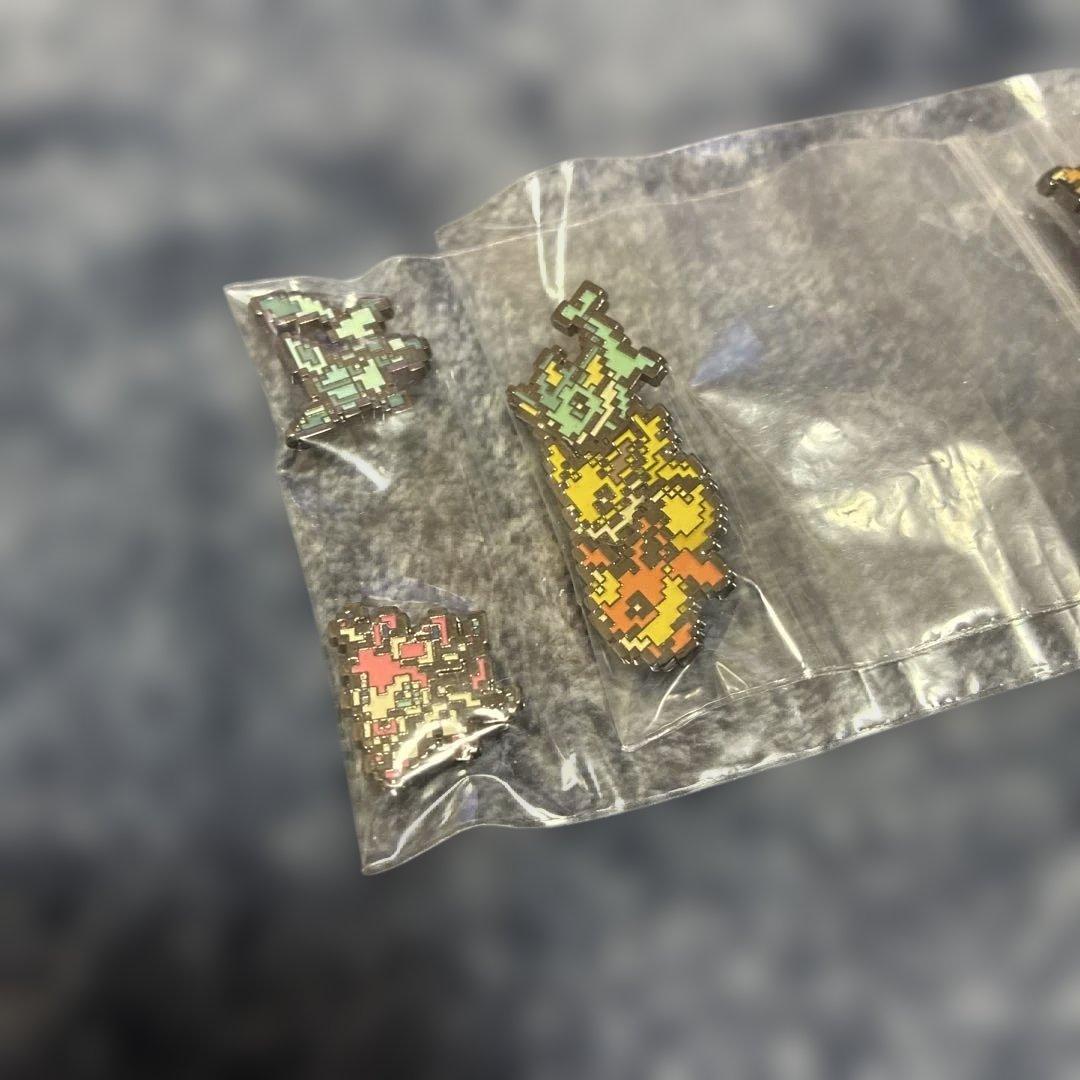 イーブイコレクション ピアス（プチ缶つき）