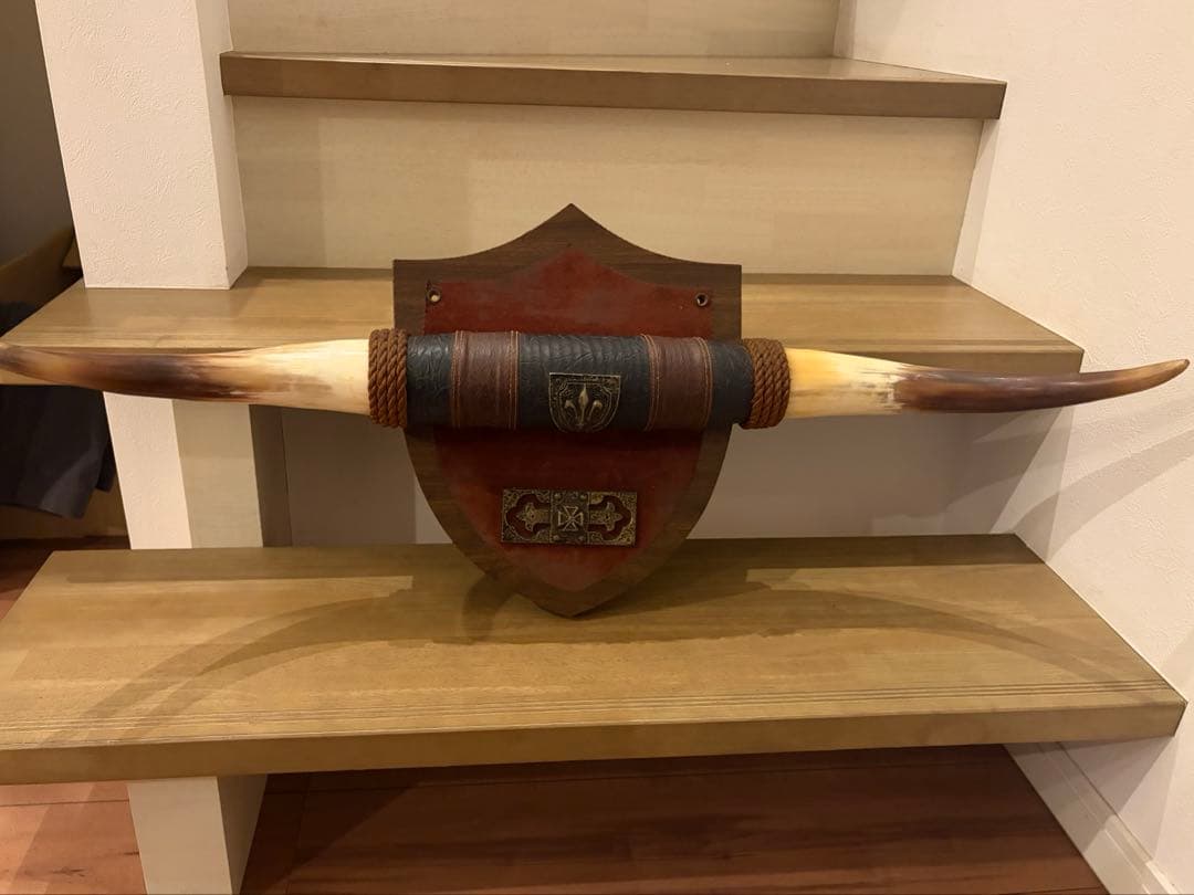 ヴィンテージ テキサスロングホーン 壁掛け オブジェ 80cm 水牛 角 紋章