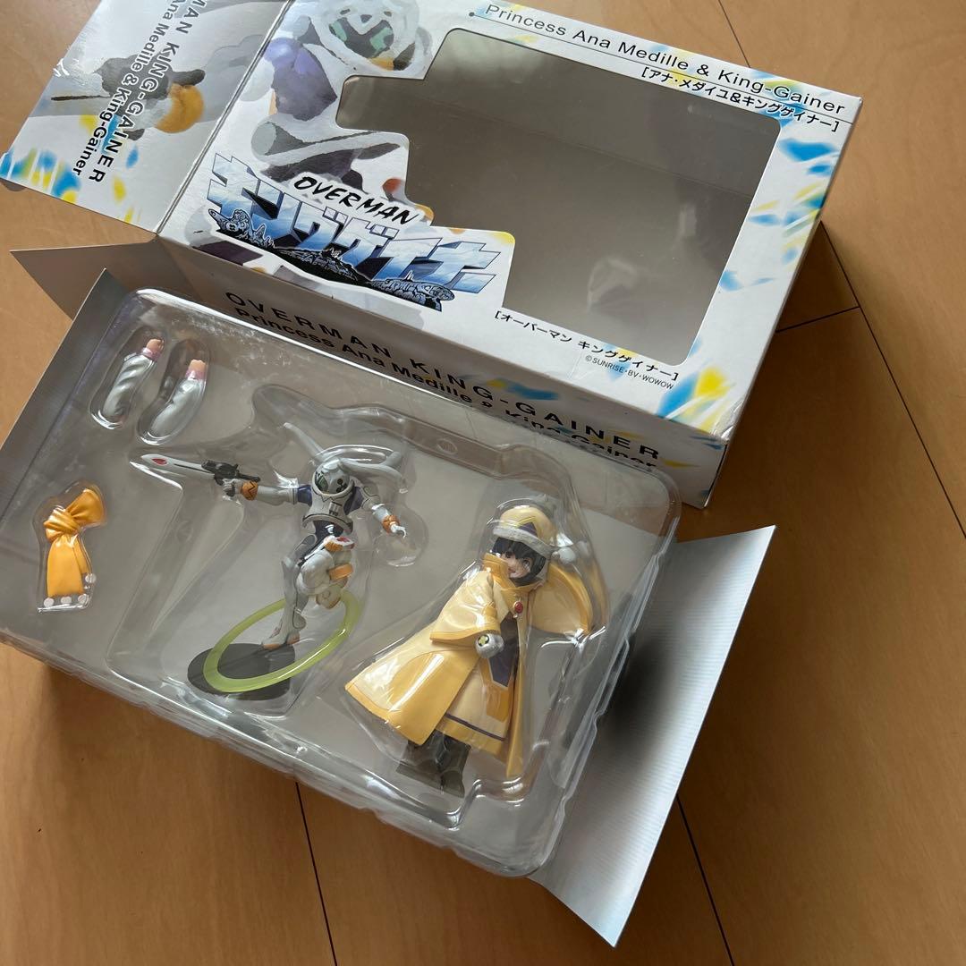 【即購入ok!!】アナ・メダイユ ＆ キングゲイナー フィギュア 新品未使用
