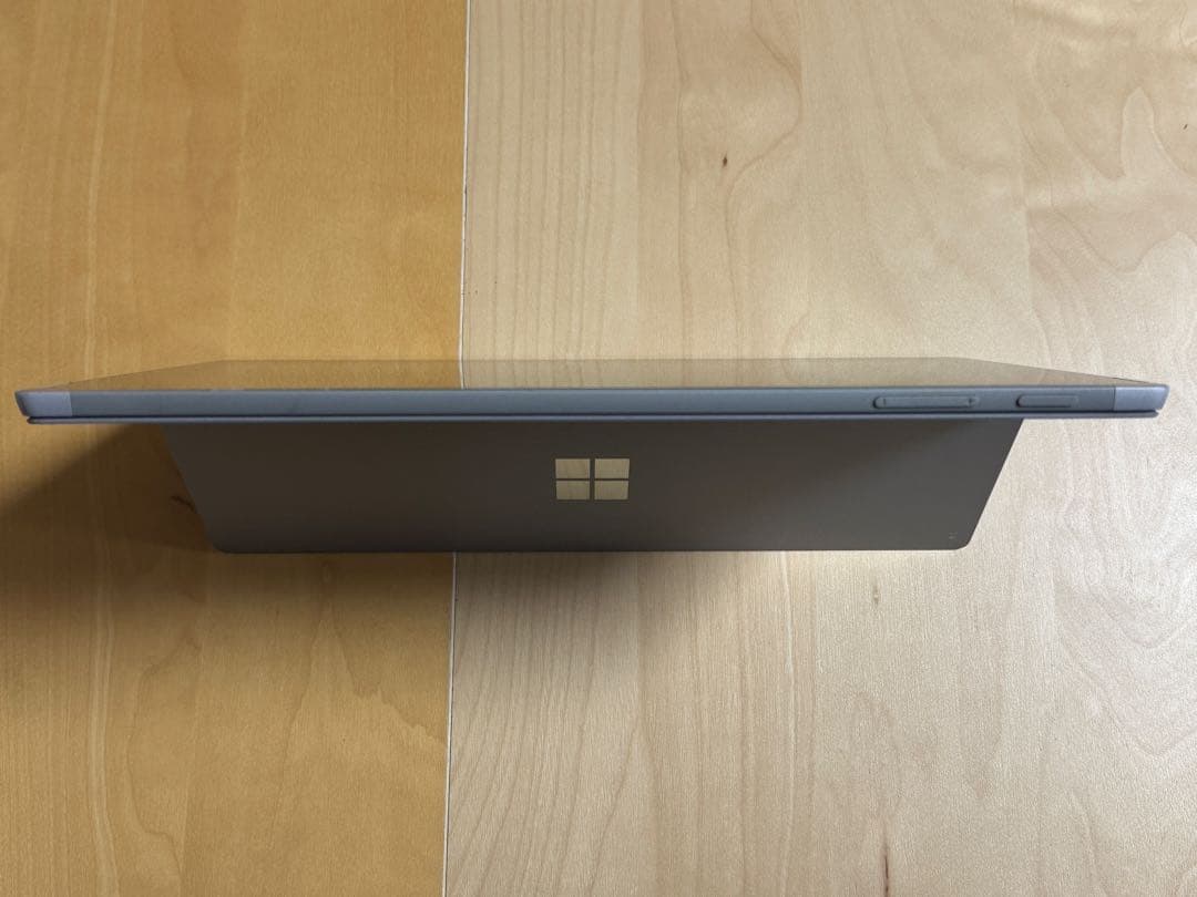 Microsoft Surface Pro 4 本体