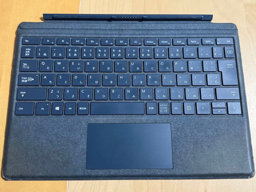 Microsoft Surface Pro 4 本体