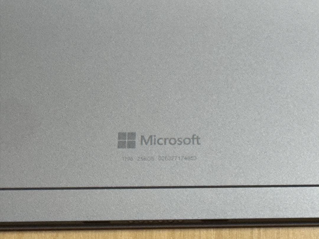 Microsoft Surface Pro 4 本体