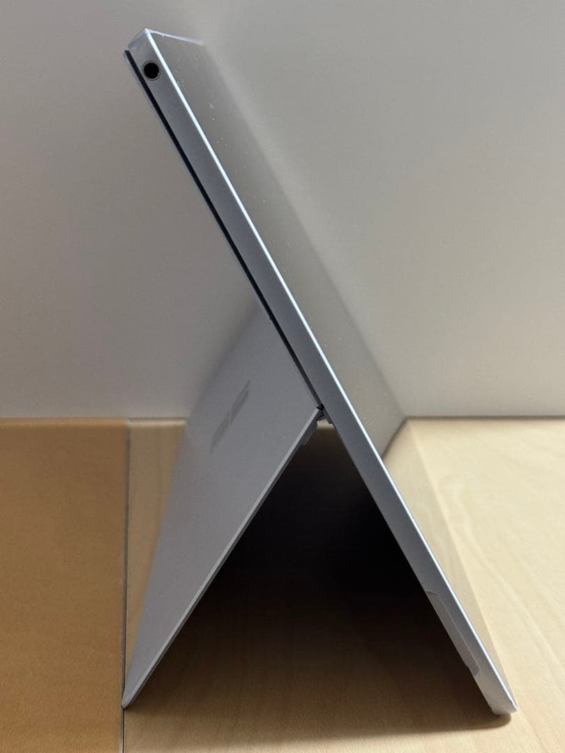 Microsoft Surface Pro 4 本体