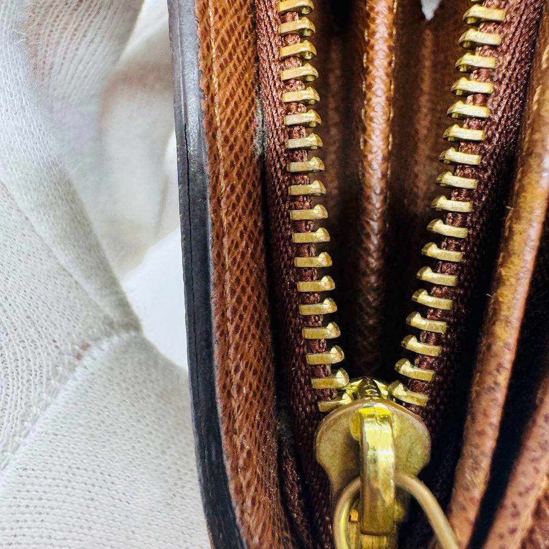 ✨ LOUIS VUITTON✨ルイヴィトン✨モノグラム✨二つ折り財布✨