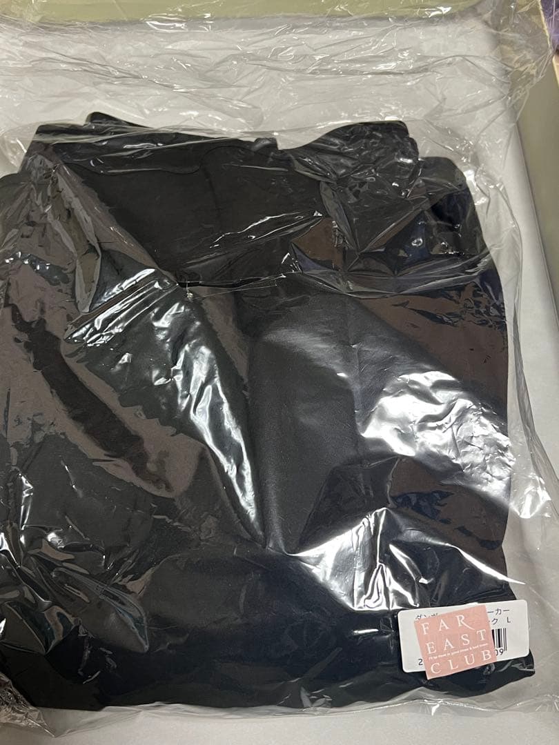 お値下げ小田和正さん　FAR EAST CAFE ダンボールニットパーカー黒新品