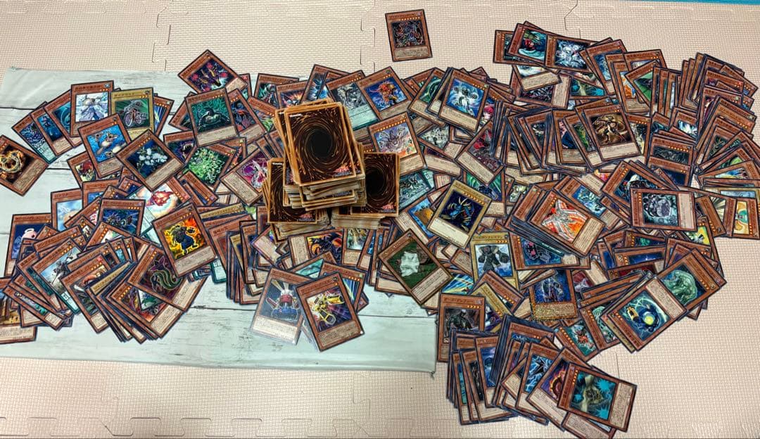 遊戯王 デッキ& カード 大量まとめ売り 2000枚以上