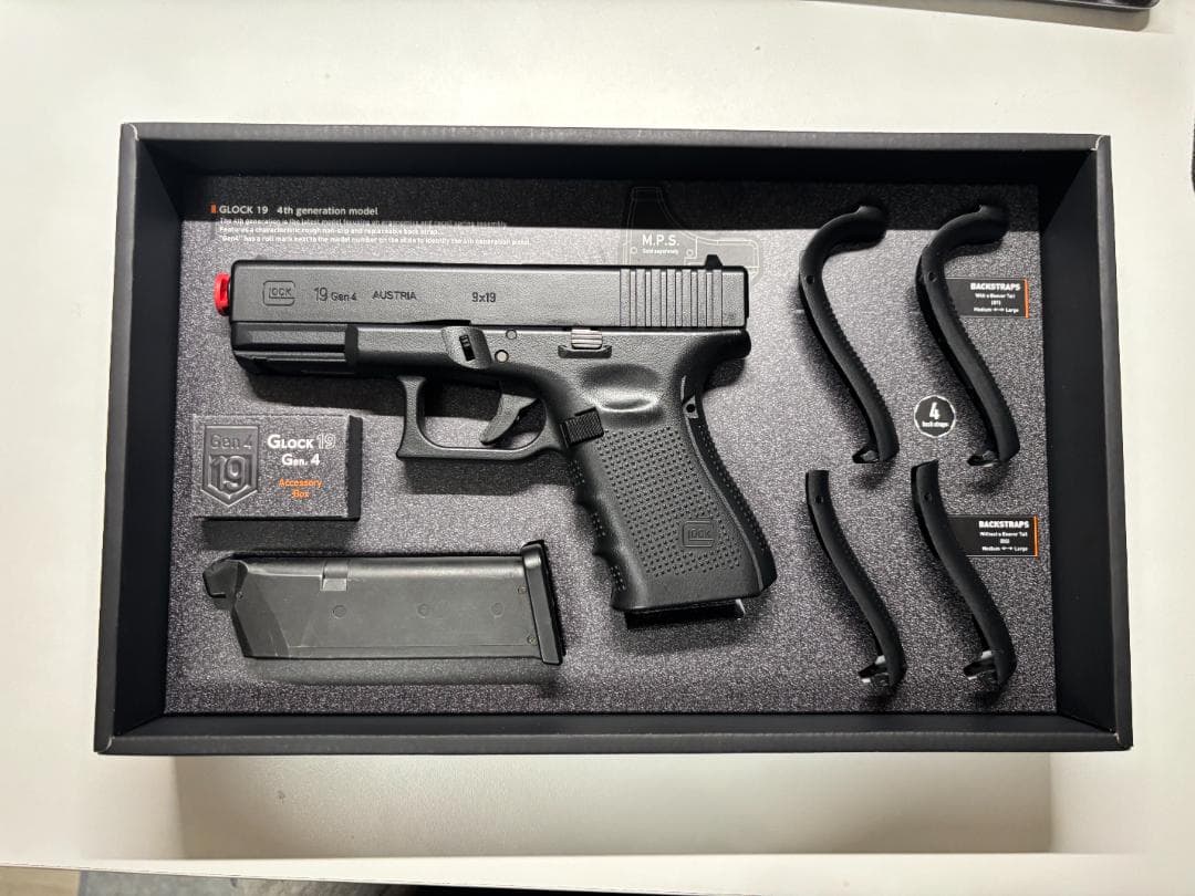 【ほぼ新品】東京マルイ ガスブローバック グロック19 Gen.4