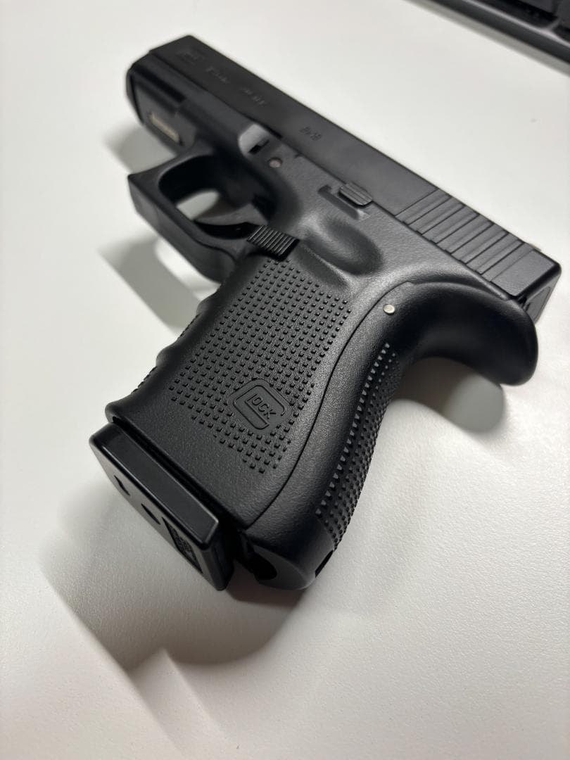 【ほぼ新品】東京マルイ ガスブローバック グロック19 Gen.4