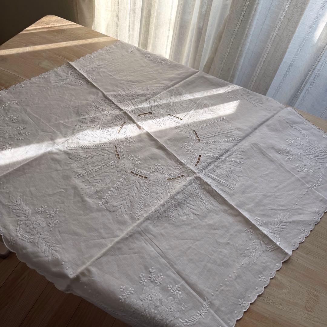 ヴィンテージ リネン テーブルクロス 白糸刺繍 カットワーク シャドーワーク