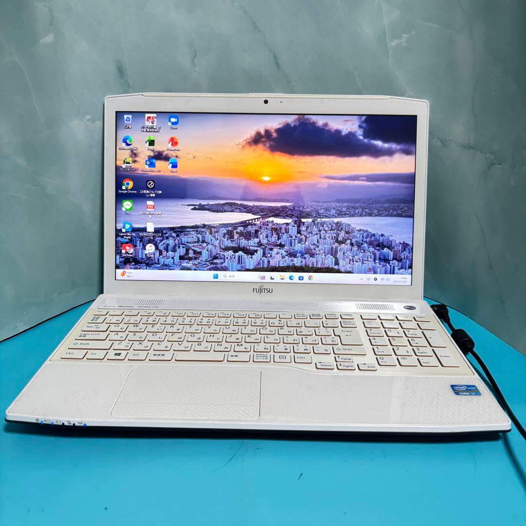 【高性能Core i7】【Office付‼】富士通★メモリ8GB★爆速SSD★