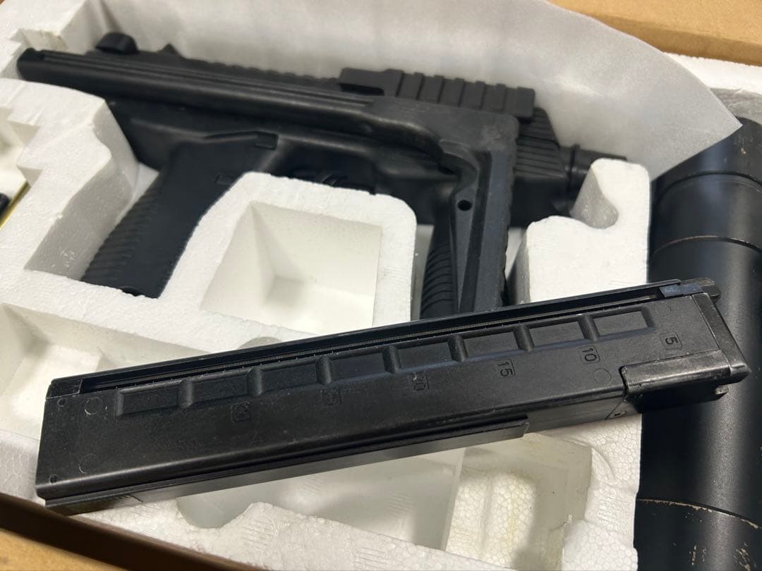 KSC MP9 ガスガン サイレンサー付き 難あり