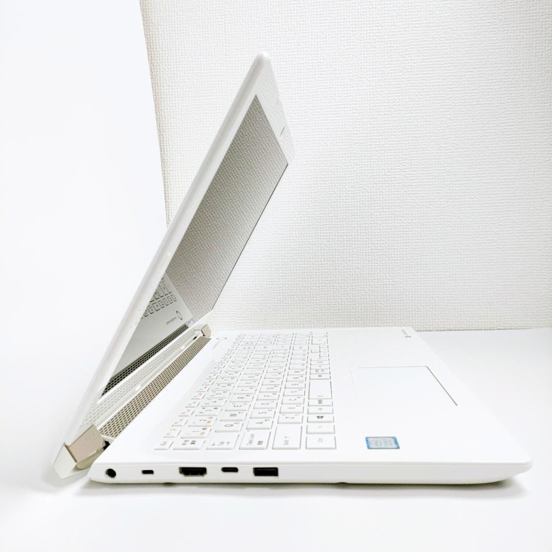 第8世代i7✨️たっぷり1TB Windows11 オフィス付きノートパソコン