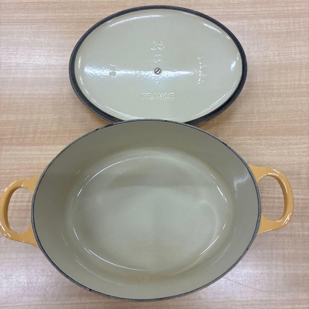 y*i様 ルクルーゼ　ココットオーバル　25cm イエロー　両手鍋　鍋
