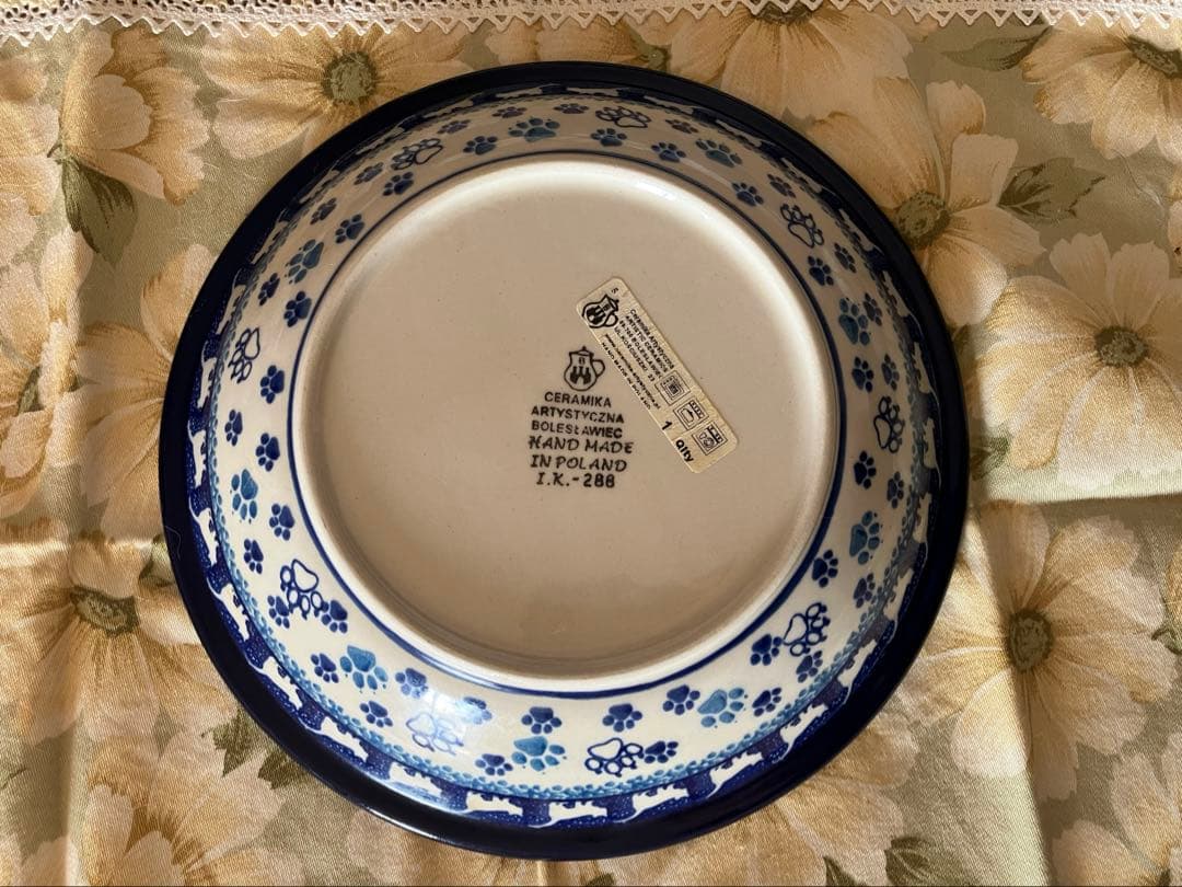 ポーリッシュポタリ、猫と猫の足跡の手描き皿 3点セット