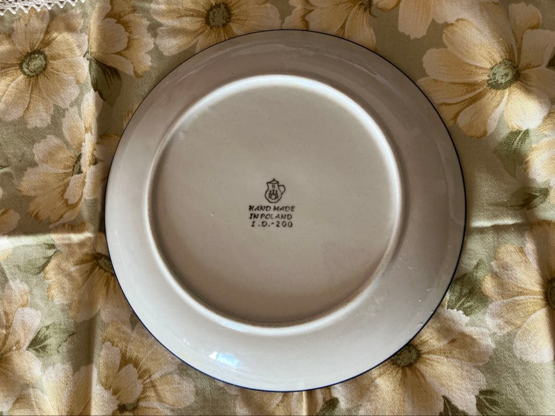 ポーリッシュポタリ、猫と猫の足跡の手描き皿 3点セット