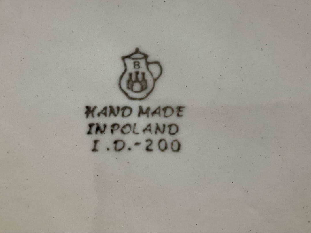 ポーリッシュポタリ、猫と猫の足跡の手描き皿 3点セット