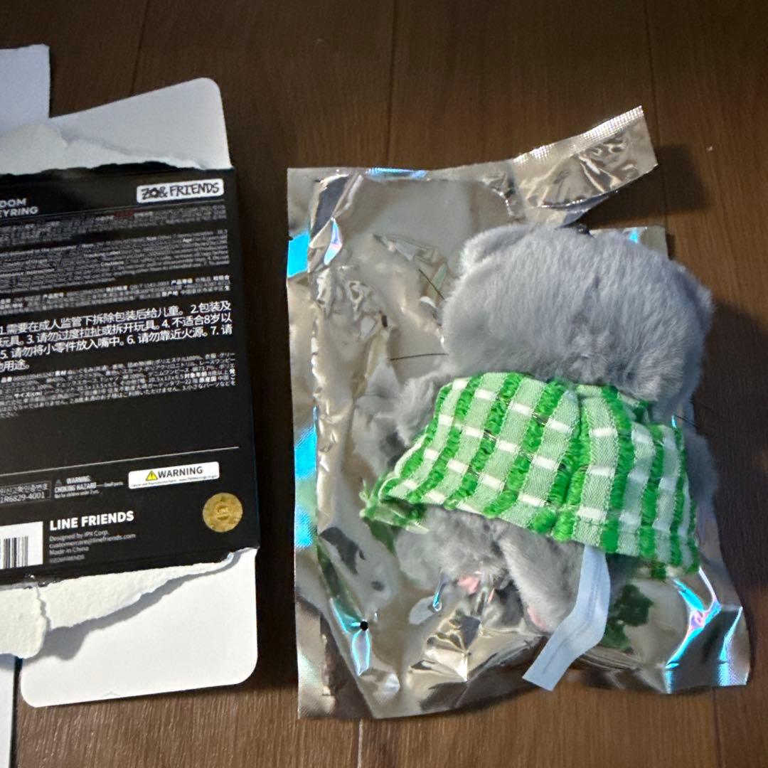 ZOA'S OUTFIT COLLECTION ランダムキーリング