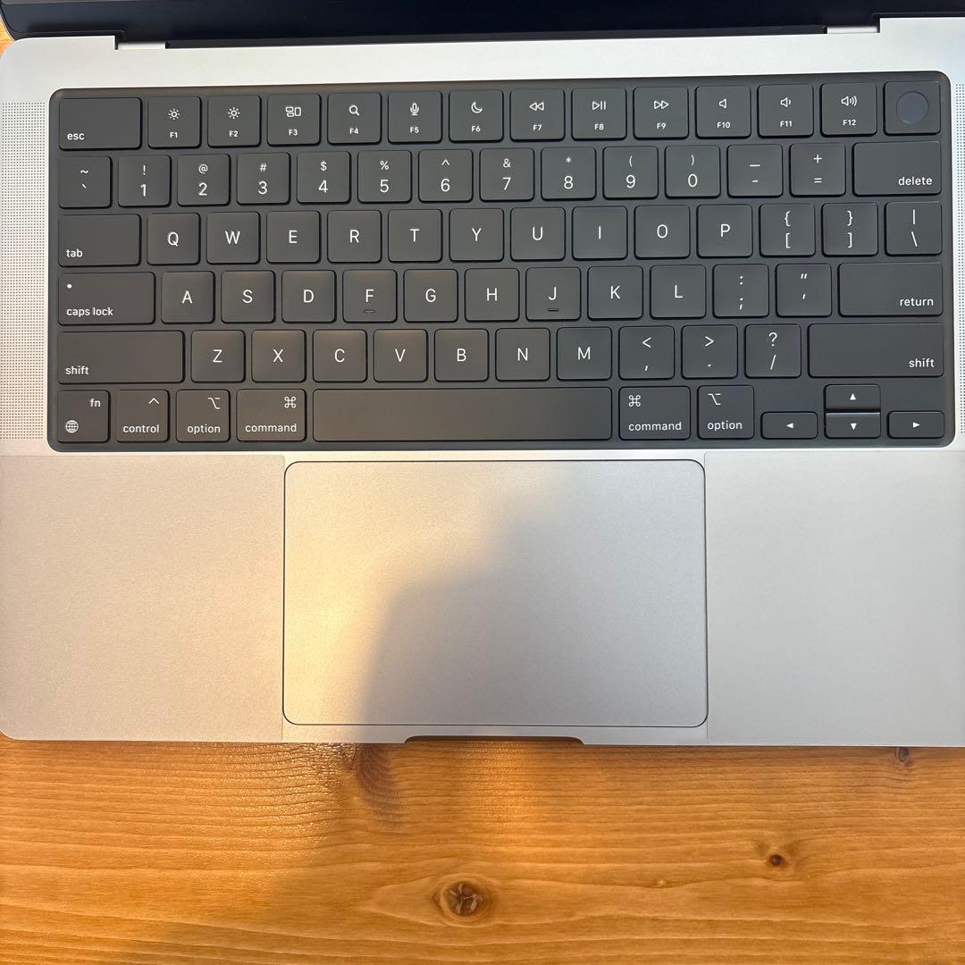 【極美品】M1 Pro MacBook 14インチ US配列