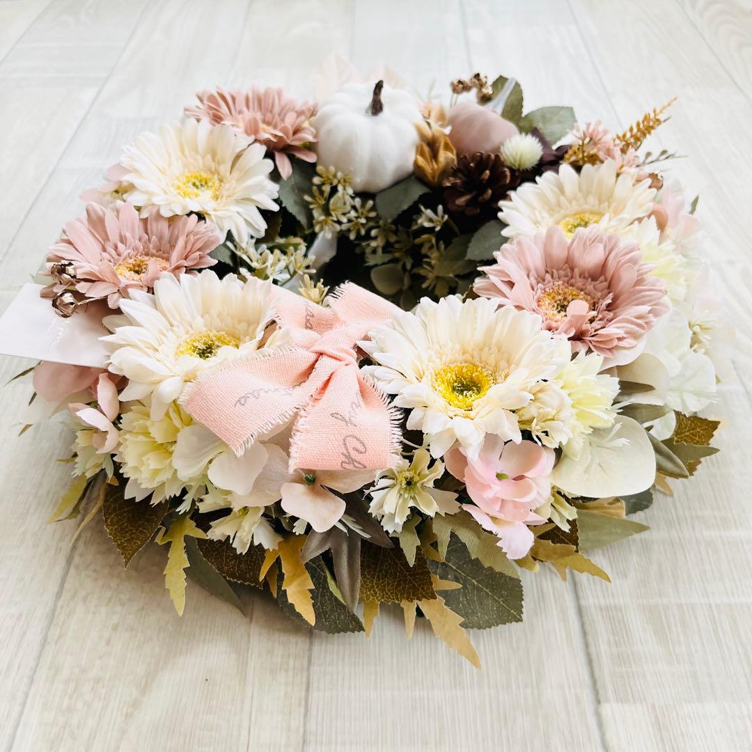 ハロウィン リース ピンクベージュ ガーベラ 秋リース フラワーリース 可愛い