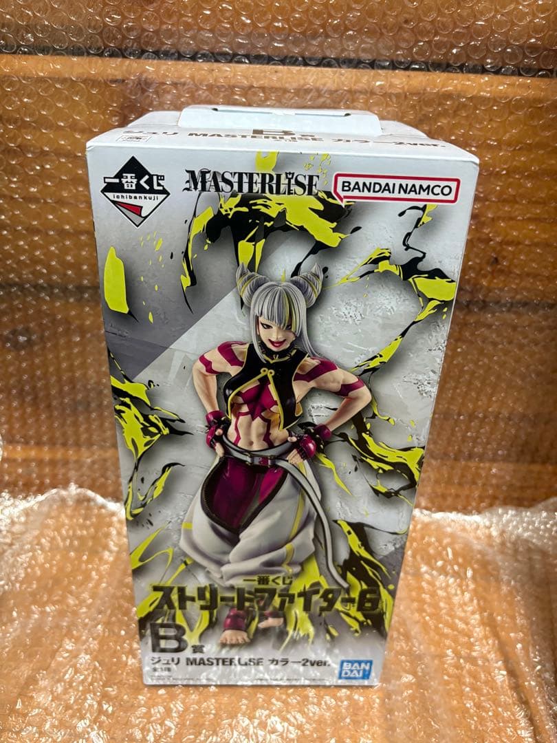 一番くじ　ジュリ　B賞　カラー2ver （E.G賞おまけ付き）