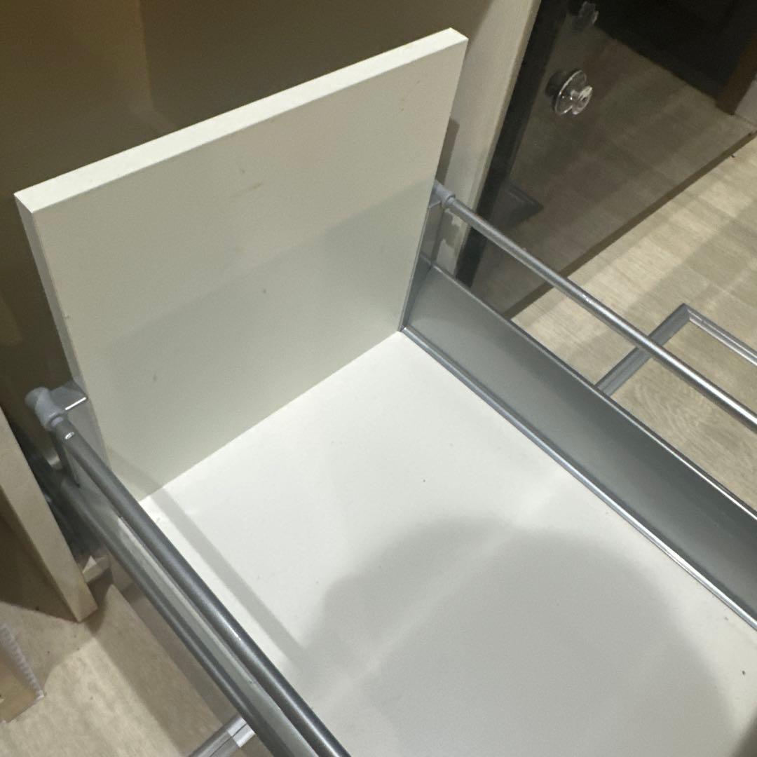 キッチンボード　食器棚　パモウナ