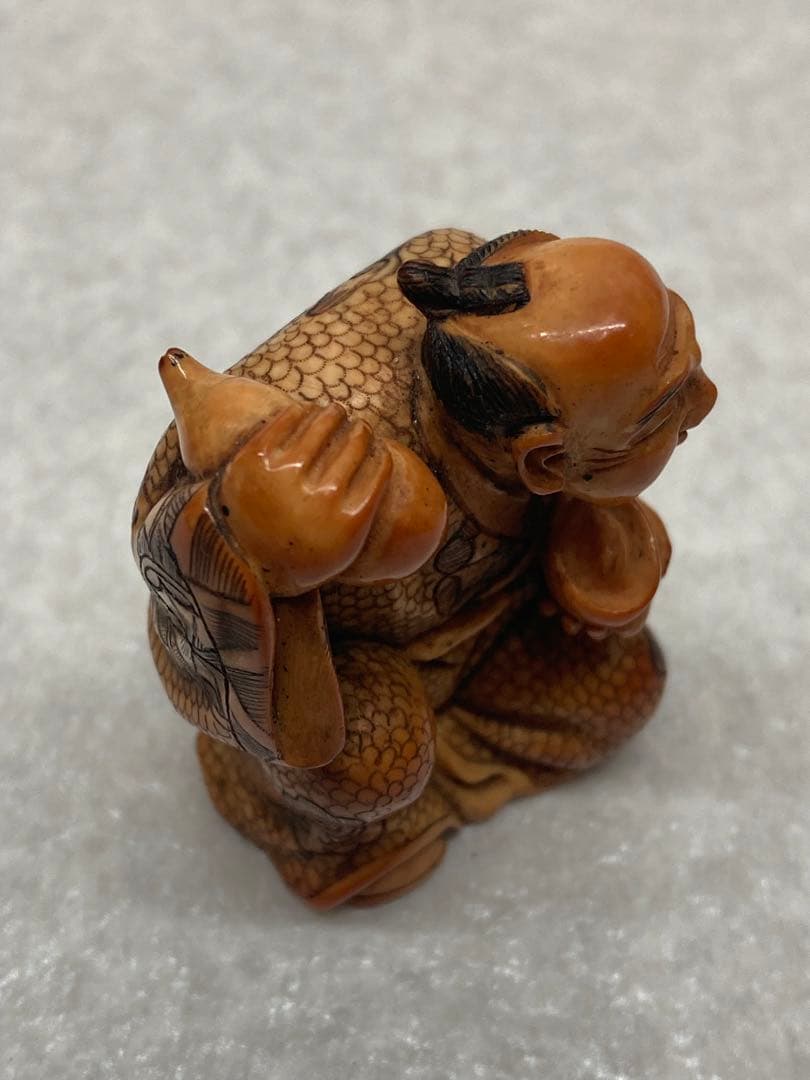 江戸 マンモス 根付 宝山 在銘 酒壺 和服 古美術骨董品 天然素材 彫刻 提物