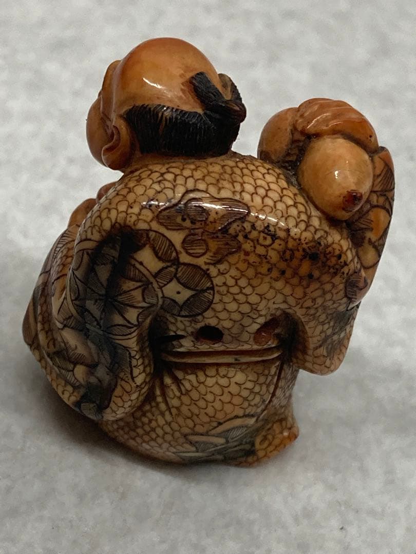 江戸 マンモス 根付 宝山 在銘 酒壺 和服 古美術骨董品 天然素材 彫刻 提物