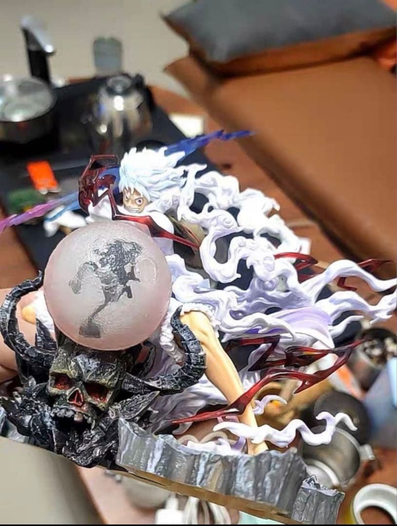 ワンピース　ルフィ　フィギュア　ギア5 太陽の神ニカ