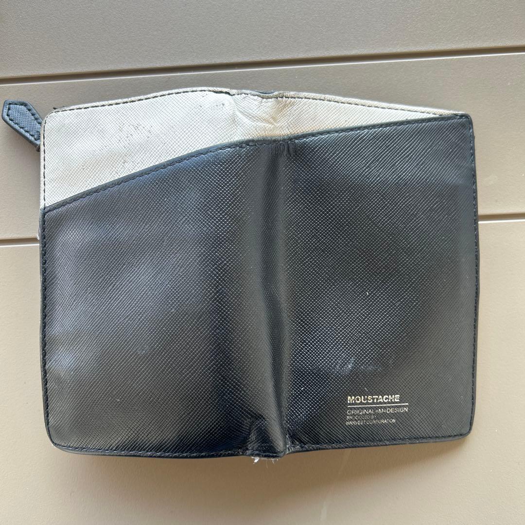 二つ折り財布