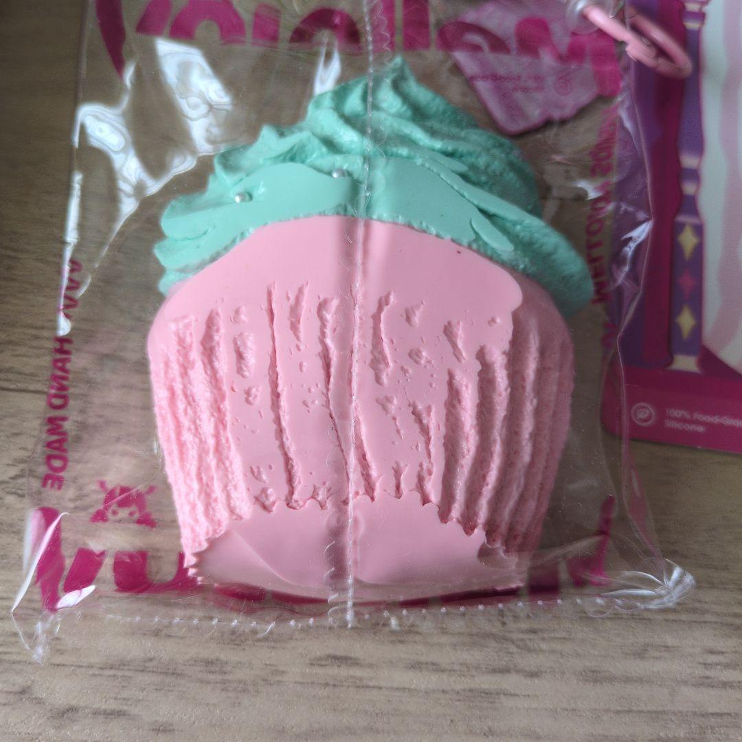 Mellojoy　未使用　メロジョイ カップケーキか？ ミントキス　パウダー付き