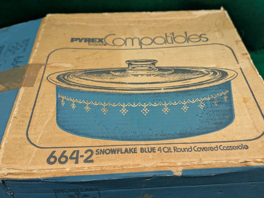 パイレックス PYREX スノーフレイクボウル蓋付 デッドストック 箱入り未使用
