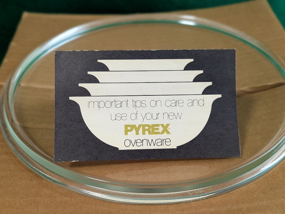 パイレックス PYREX スノーフレイクボウル蓋付 デッドストック 箱入り未使用