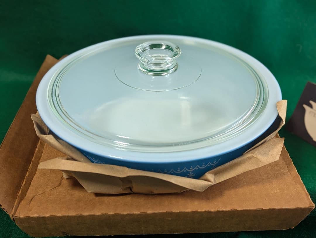 パイレックス PYREX スノーフレイクボウル蓋付 デッドストック 箱入り未使用