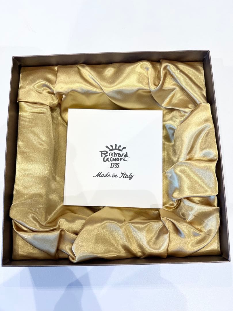 レア】BVLGARI ホテル東京 開業セレモニー 皿 スクエアデザイン