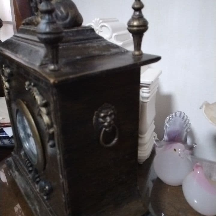 獅子彫刻の置時計✨稼働品✨アンティーク風ヴィンテージ