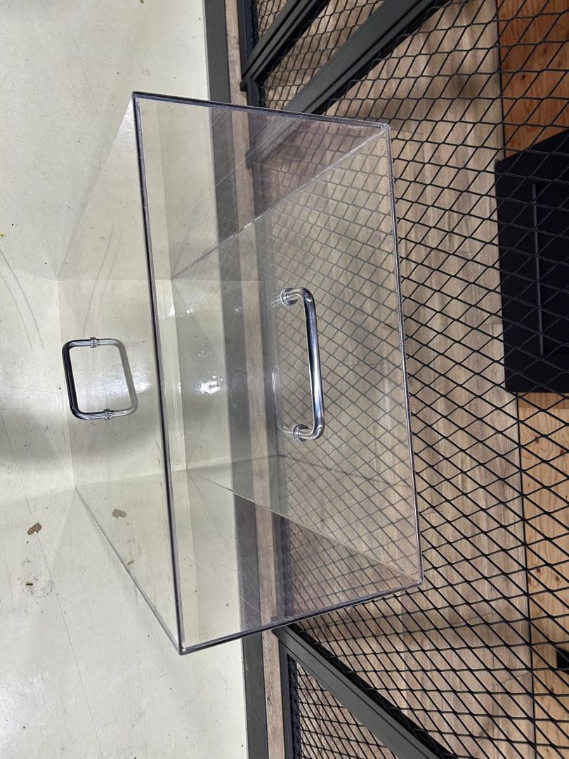 アクリルガード 収納ボックス 300×550×1050mm フィギュアケース