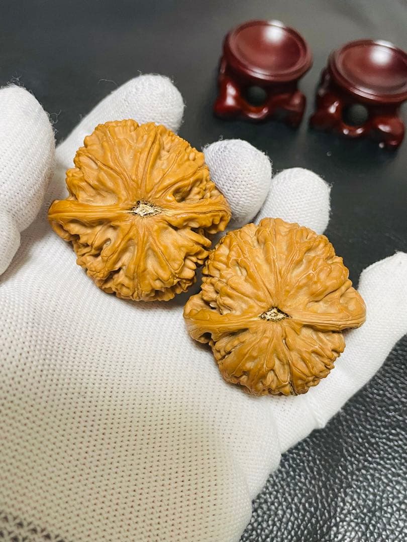 ❤️人気アイテム特別400円割引 No.535 ❤️遊ぶ胡桃 精配球形水龙纹核桃