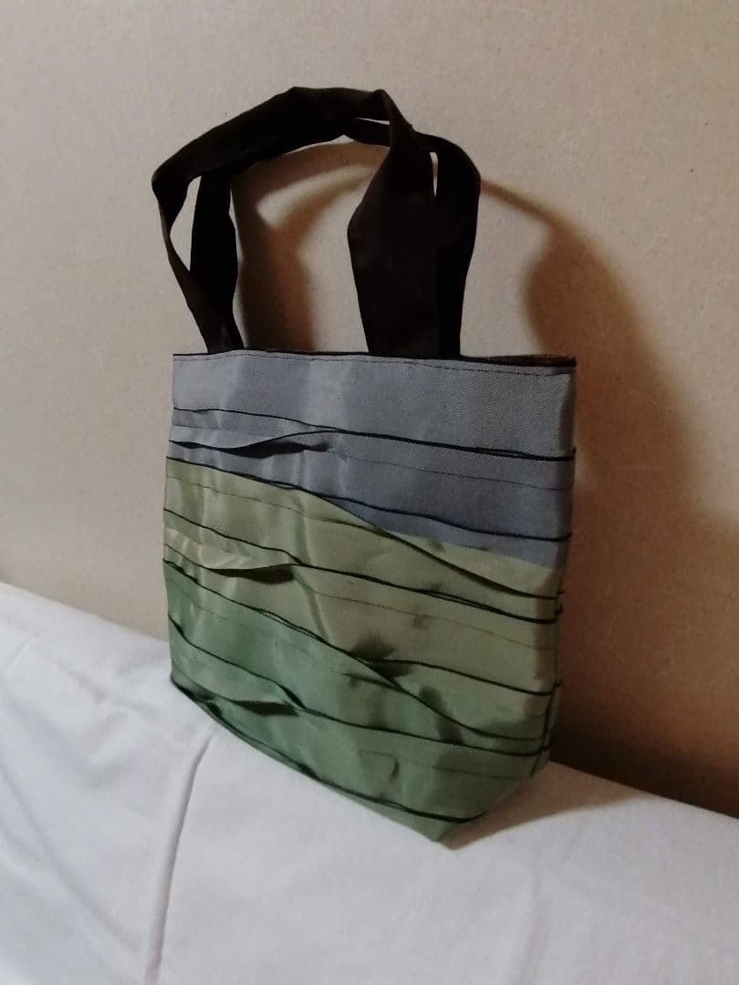 畳へり　トートバッグ　紺　大きめのA4サイズ　へりバッグ　ほか