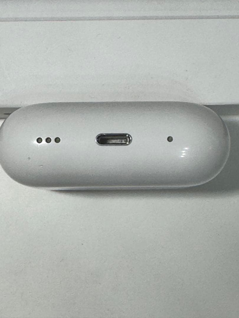 Airpods Pro MQD83J/A(第2世代) ケースのみ