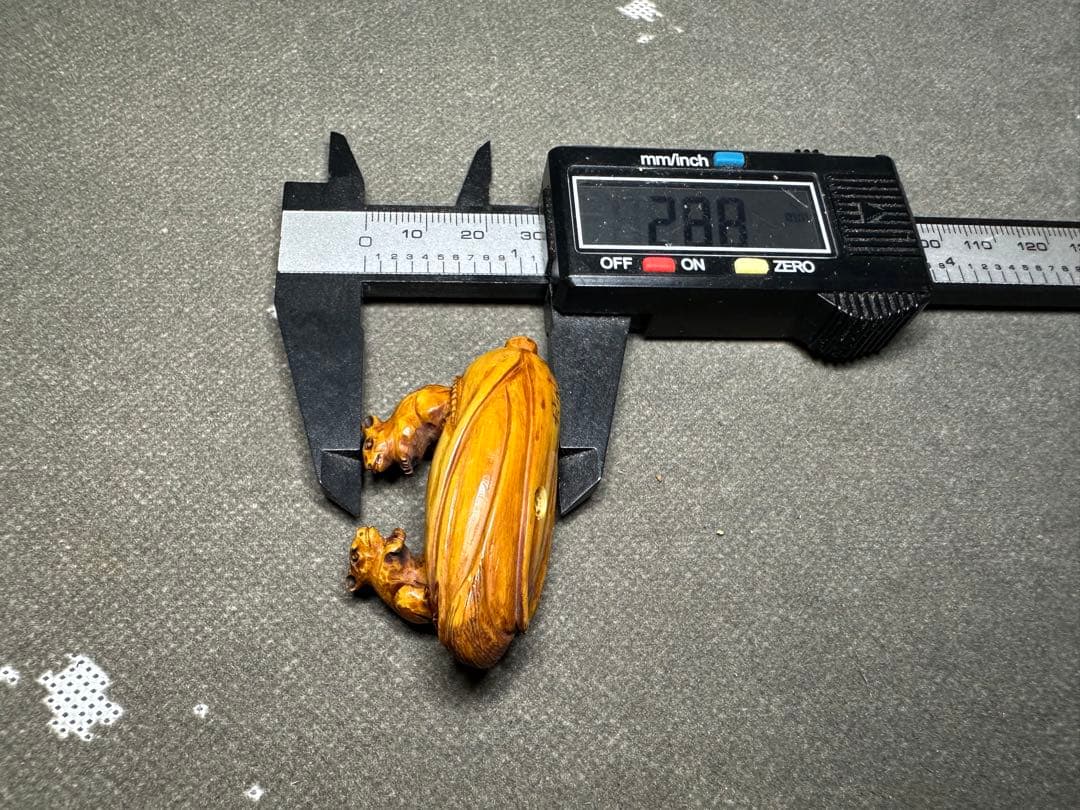 極上　根付　天然素材　アンティーク　和彫　置物　骨董　飾り物　古美術品　 置物