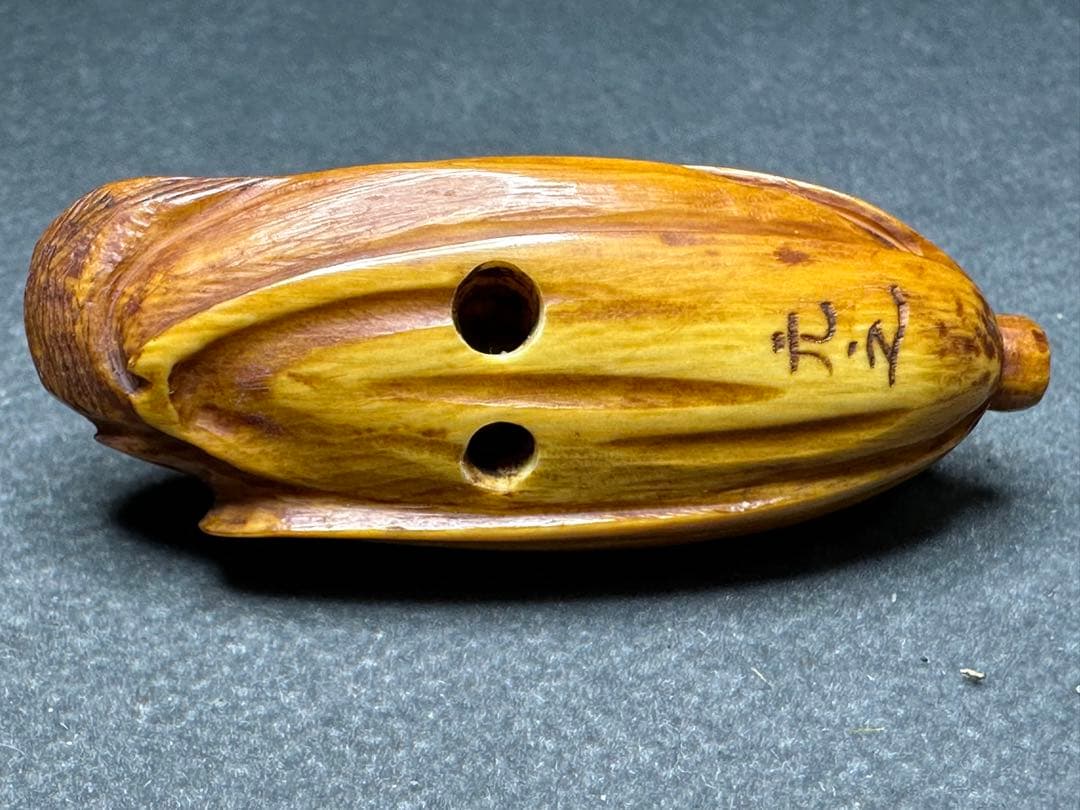 極上　根付　天然素材　アンティーク　和彫　置物　骨董　飾り物　古美術品　 置物