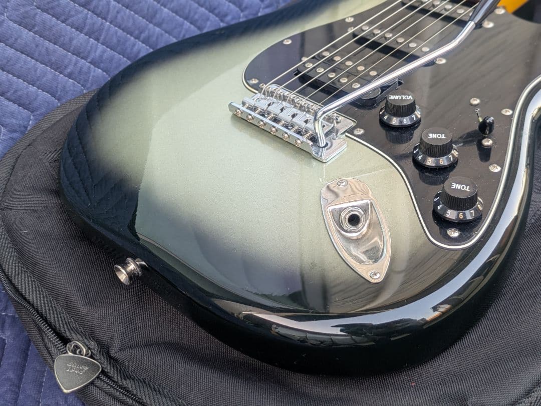 Fender Modern Player Stratocaster　ストラト