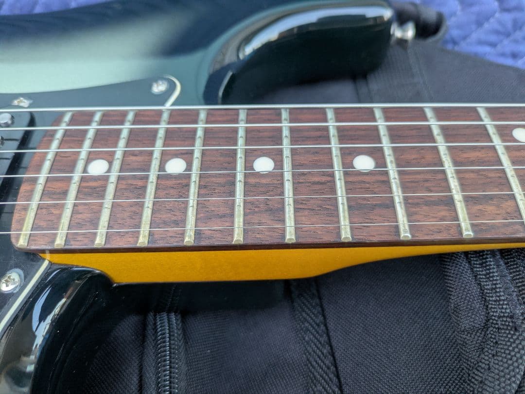 Fender Modern Player Stratocaster　ストラト