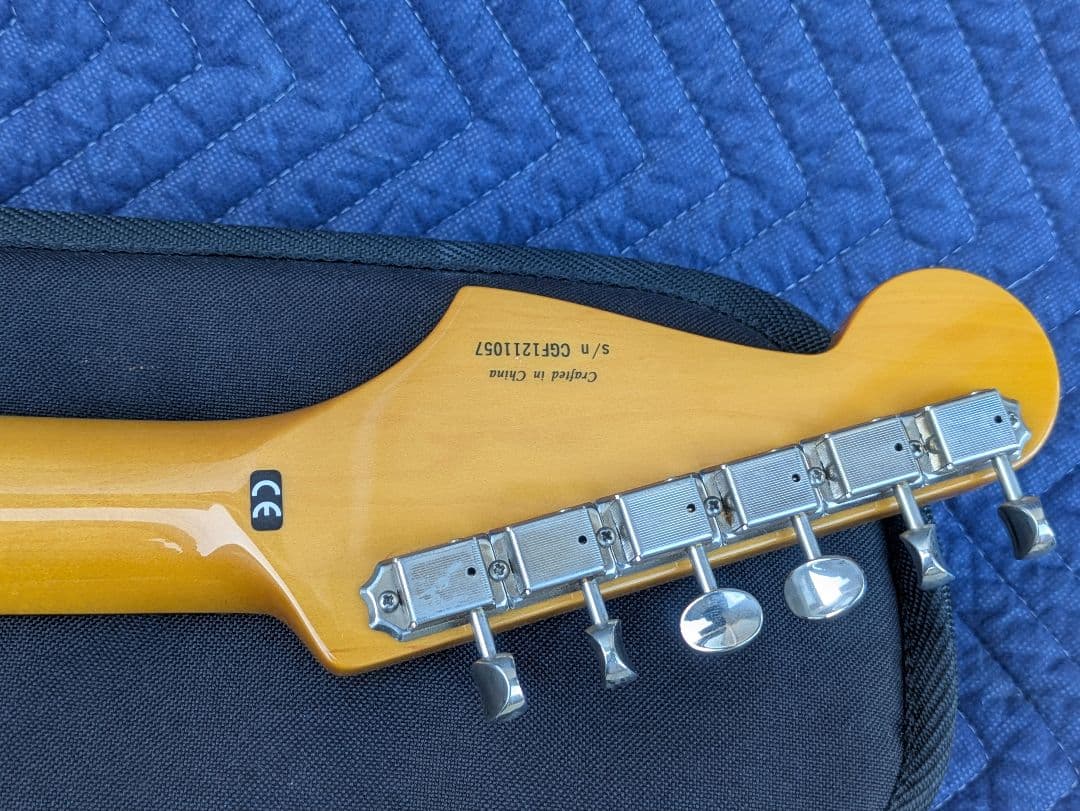 Fender Modern Player Stratocaster　ストラト