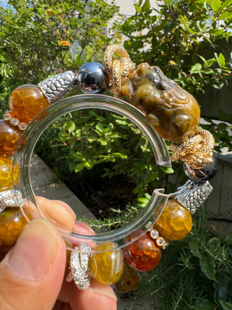 ピータサイト貔貅　龍やドラゴンアゲートや蛇で