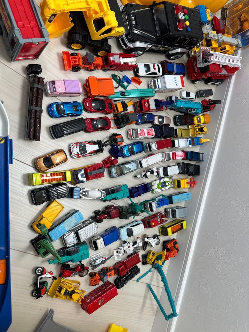 まとめ売り　トミカ　車　こども　おもちゃ　総額5万円相当　新品未使用有り